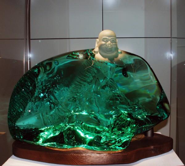 愛濤文化舉辦琉晶、金絲楠木藝術精品展
